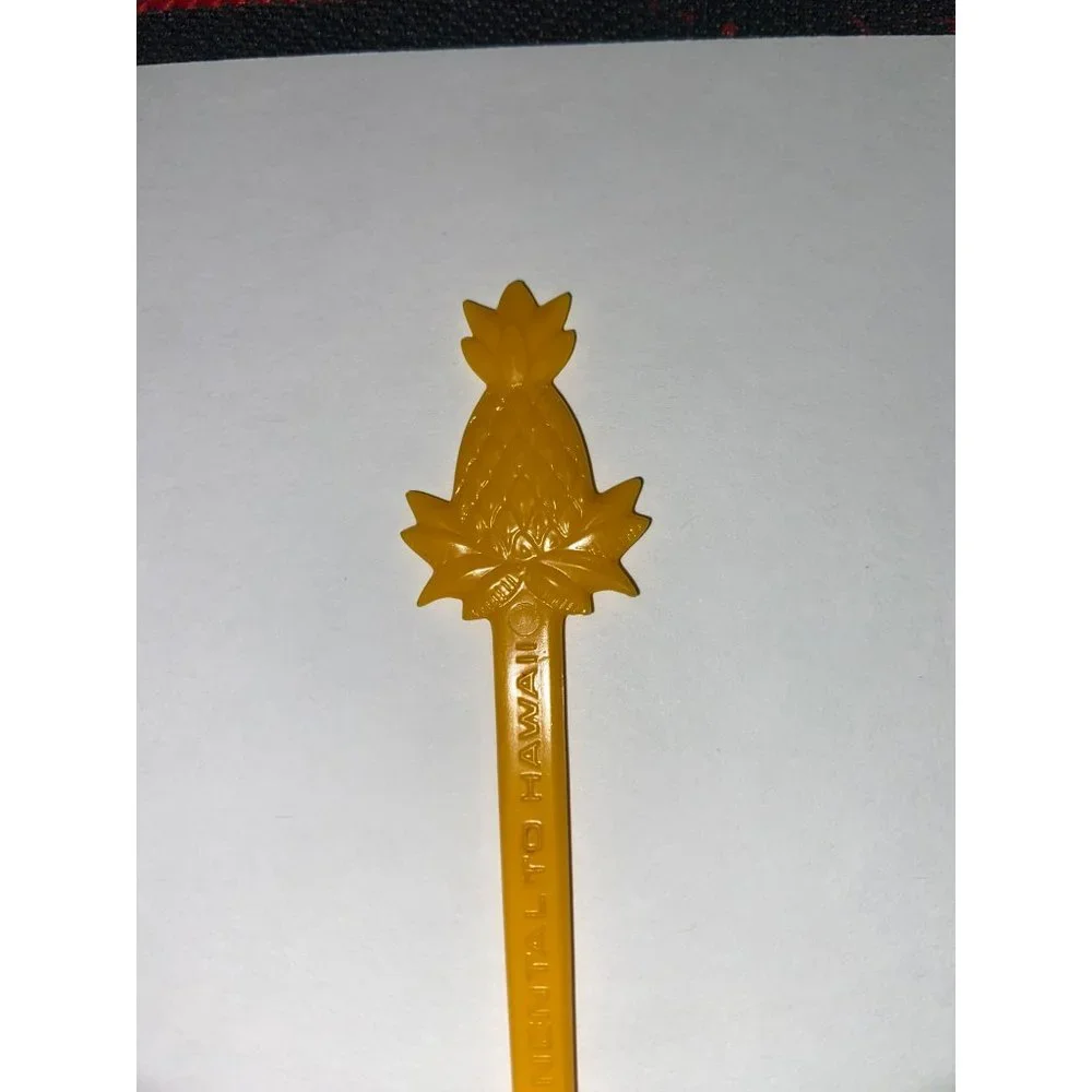 Continental To Hawaii Vintage Yellow Pineapple‎ Swizzle Stick